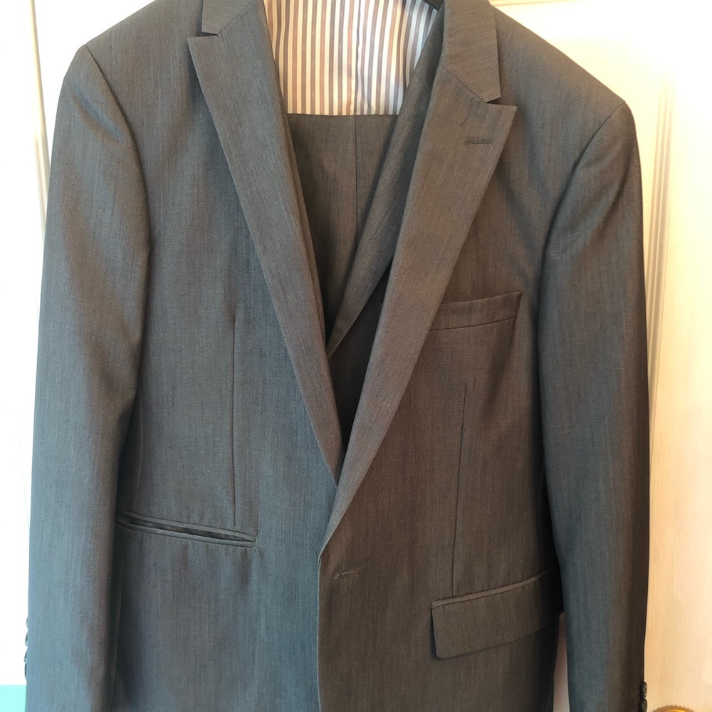 Young men’s 3-piece gray suit